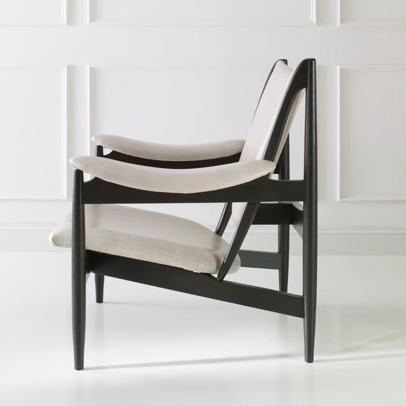 Anneke Chair